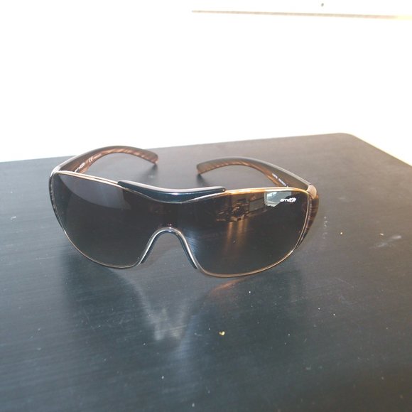 ARNETTE LUSTRE SHIELD WRAP SUNGLASSES-UNISEX - Picture 1 of 6